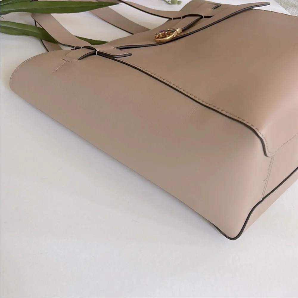 Tory Burch Gemini Leather Tote in Perfect Sand - Picture 7 of 15